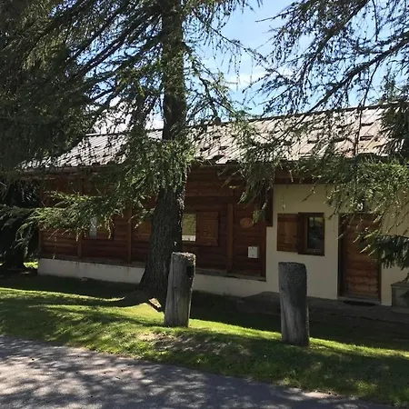 Beautiful quiet chalet with Jacuzzi Chalet