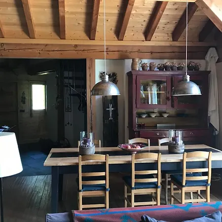 Beautiful quiet chalet with Jacuzzi Chalet *