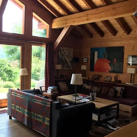 Beautiful quiet chalet with Jacuzzi