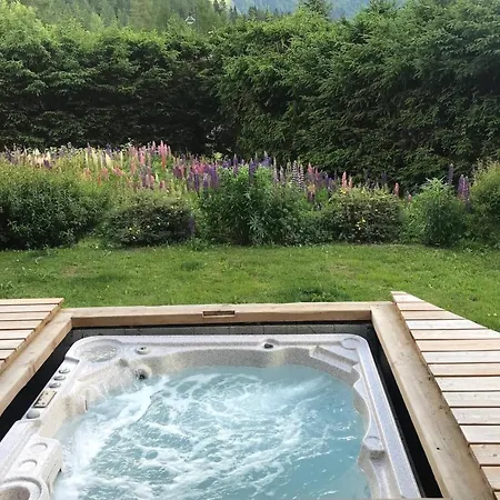 Beautiful quiet chalet with Jacuzzi Chamonix